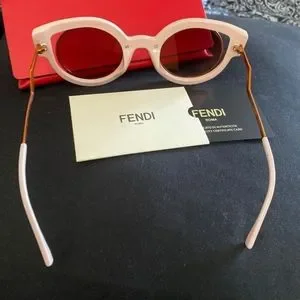 Fendi | Accessories | Fendi Orange Glitter Pink Sunglasses  display picture 2